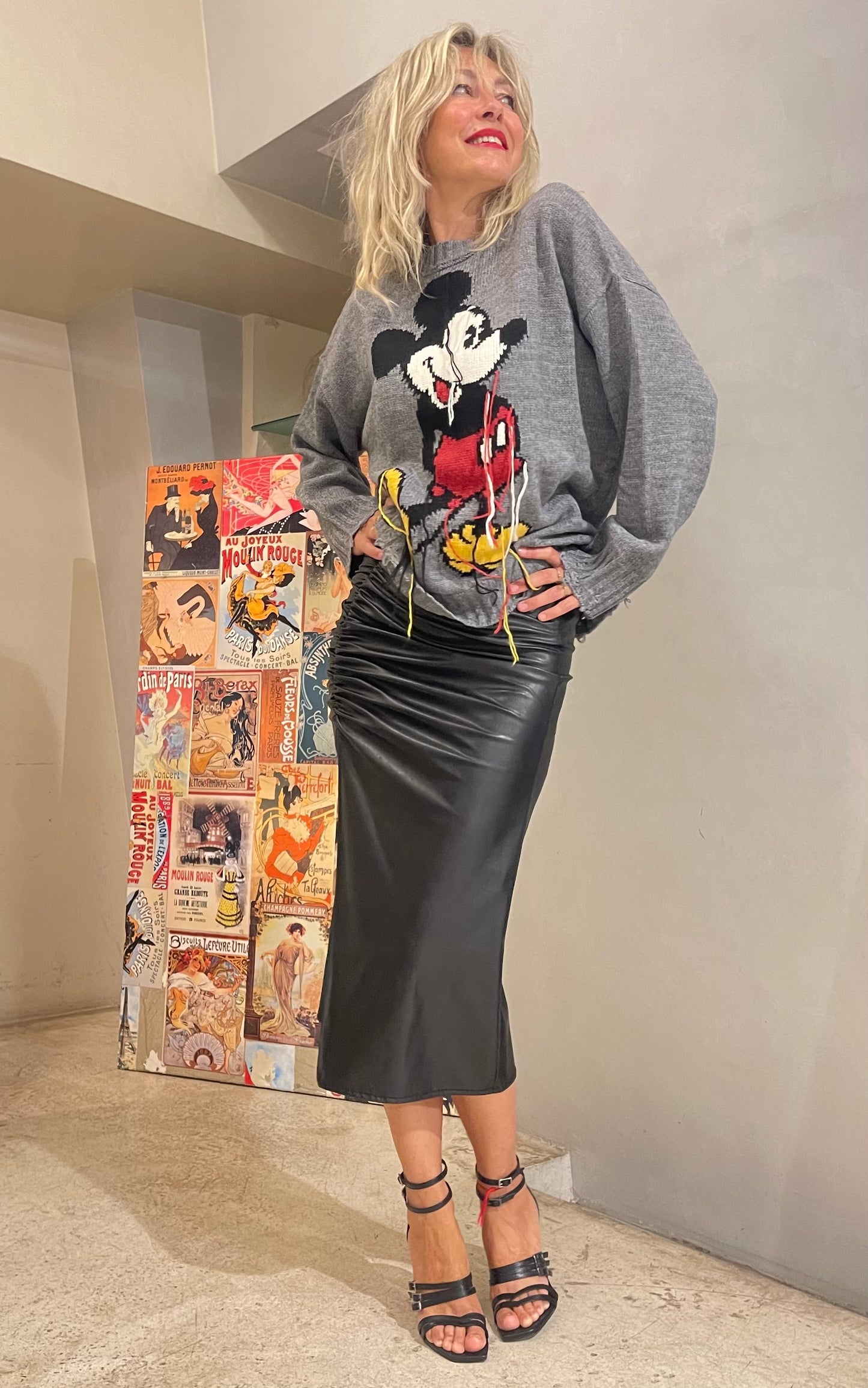 PULL KOLOR MICKEY AniyeBy